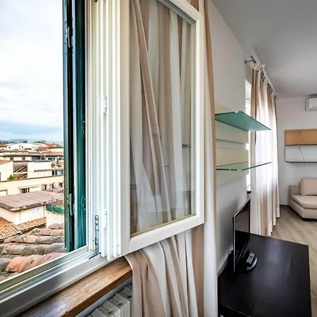 Ponte Vecchio Penthouse *